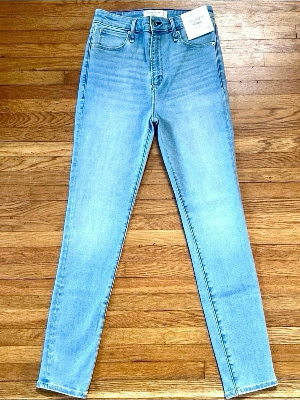 Abercrombie & Fitch The Super Skinny High Rise Jeans Size 26/2S -New